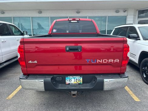 Used 2017 Toyota Tundra SR5 w/ SR5 Upgrade Package AWD/4WD image 4