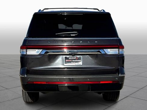 Used 2024 Lincoln Navigator L Reserve image 4