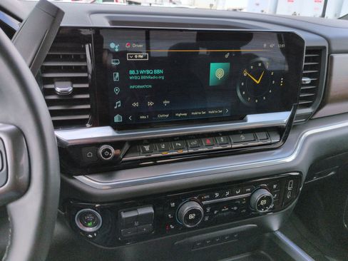 Certified 2024 Chevrolet Silverado 3500 High Country w/ Technology Package image 13