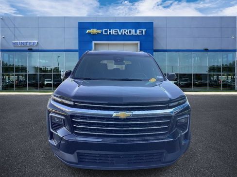 Used 2024 Chevrolet Traverse LT FWD image 4