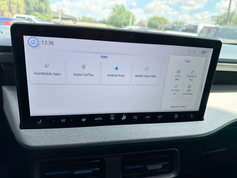 Used 2025 Ford Maverick XLT w/ XLT Luxury Package AWD/4WD image 9