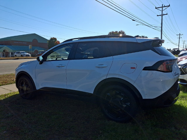 Used 2026 Kia Sportage X-Line w/ X-Line Technology Package AWD/4WD image 4
