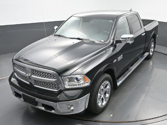 Used 2017 RAM 1500 Laramie w/ Convenience Group AWD/4WD image 38