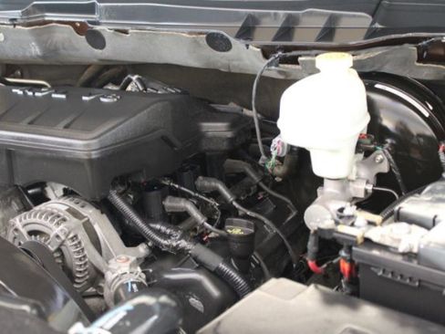 Used 2013 RAM 1500 Classic SLT w/ Premium Display Pkg image 26