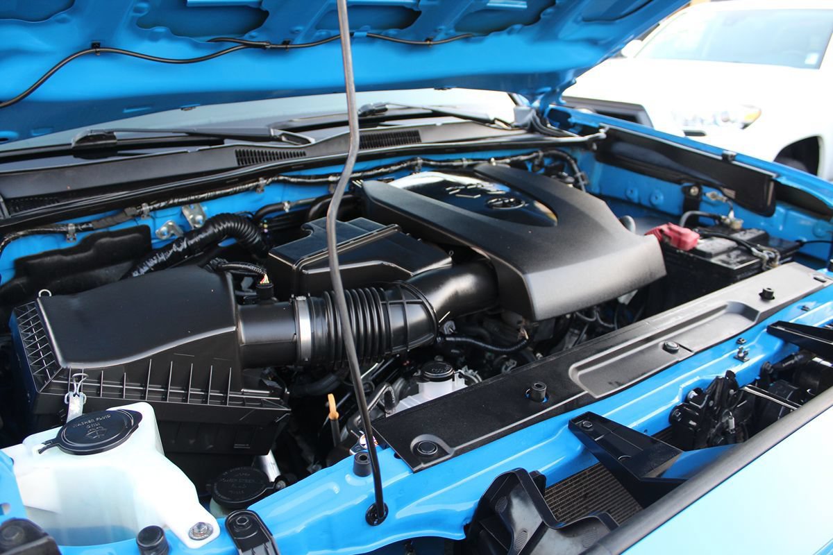 Used 2021 Toyota Tacoma TRD Sport AWD/4WD image 35