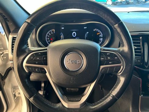 Used 2019 Jeep Grand Cherokee Limited image 37