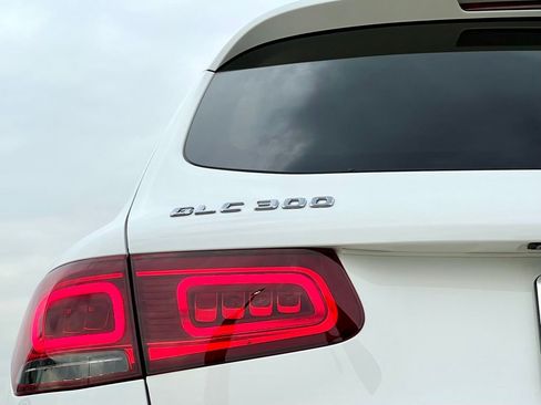 Certified 2022 Mercedes-Benz GLC 300 GLC 300 image 8