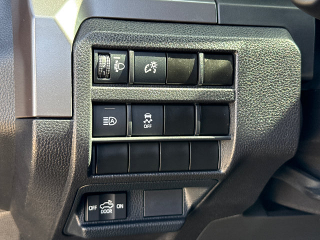Used 2025 Toyota Tacoma TRD Off-Road AWD/4WD image 20