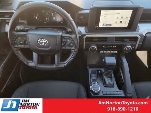 Used 2025 Toyota Tacoma SR5 image 28