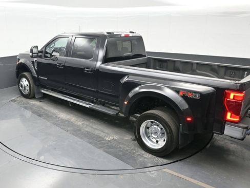 Used 2022 Ford F450 Lariat w/ FX4 Off-Road Package image 19