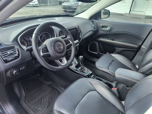 Used 2018 Jeep Compass Limited image 14