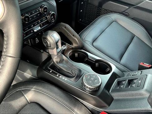New 2026 Ford Bronco Badlands AWD/4WD image 8