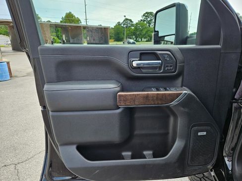 Used 2020 GMC Sierra 3500 Denali w/ Denali Ultimate Package AWD/4WD image 10