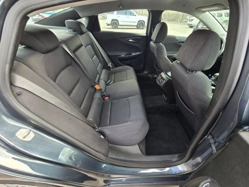 Used 2021 Chevrolet Malibu LT image 14