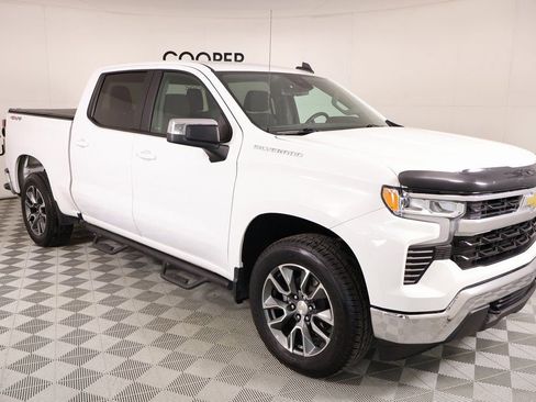 Used 2023 Chevrolet Silverado 1500 LT image 1