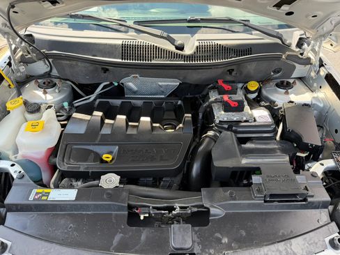 Used 2014 Jeep Compass Latitude FWD image 26