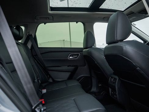 New 2026 Nissan Rogue Platinum image 13