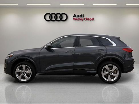 New 2025 Audi Q5 Premium Plus image 2