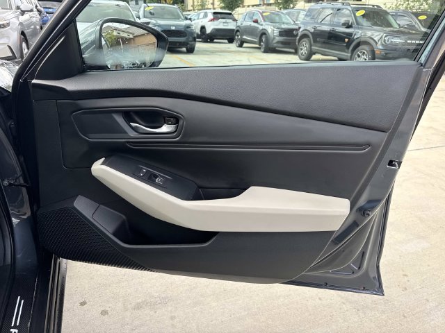 Used 2023 Honda Accord EX image 14