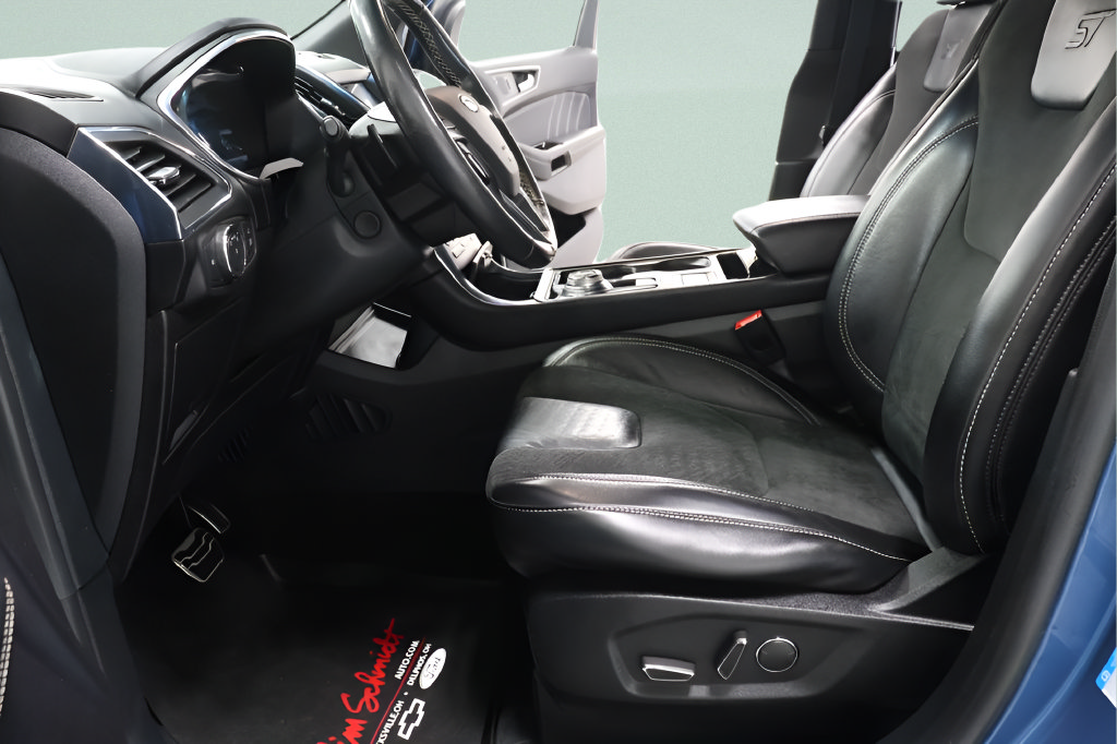 Used 2019 Ford Edge ST w/ Equipment Group 401A AWD/4WD image 20
