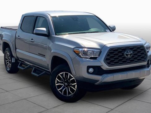 Used 2023 Toyota Tacoma TRD Sport RWD image 3