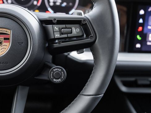Certified 2026 Porsche Cayenne Coupe AWD/4WD image 16
