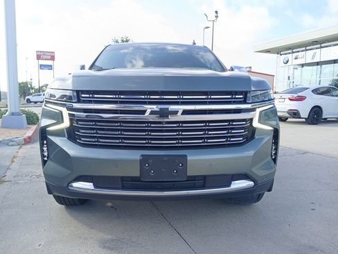 Used 2023 Chevrolet Tahoe Premier RWD image 3