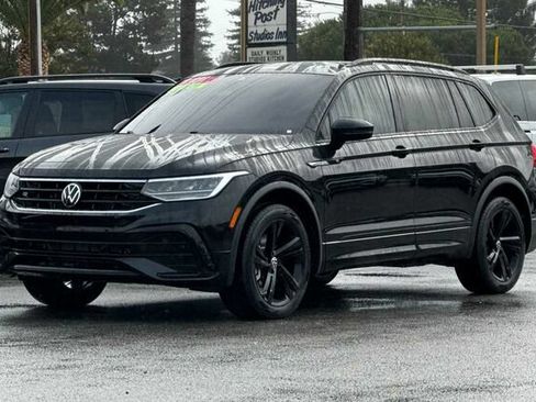 Used 2024 Volkswagen Tiguan SE R-Line FWD image 8