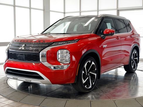 Used 2024 Mitsubishi Outlander SEL AWD/4WD image 4