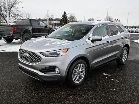 Certified 2024 Ford Edge SEL w/ Convenience Package image 9