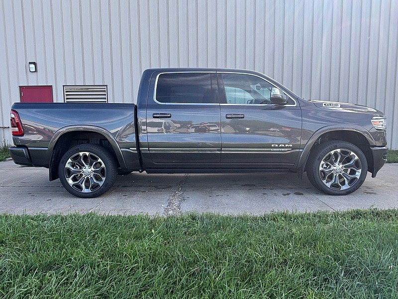 Used 2024 RAM 1500 Limited AWD/4WD image 4