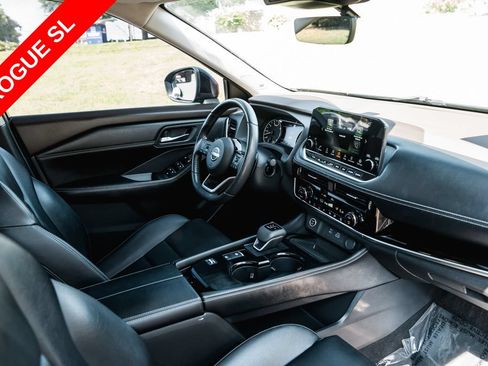 Used 2023 Nissan Rogue SL w/ SL Premium Package FWD image 11