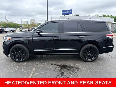 Used 2024 Lincoln Navigator Reserve AWD/4WD image 2