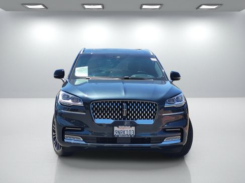 Used 2023 Lincoln Aviator Black Label w/ Dynamic Handling Package AWD/4WD image 2