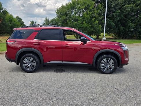 New 2026 Nissan Pathfinder SV FWD image 14