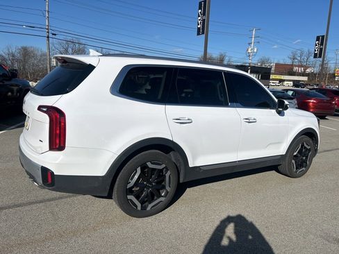 Used 2024 Kia Telluride S w/ S Sunroof Package image 6