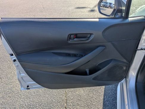 Used 2023 Toyota Corolla LE image 12