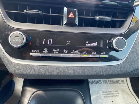 Used 2023 Toyota Corolla LE w/ LE Convenience Package FWD image 24