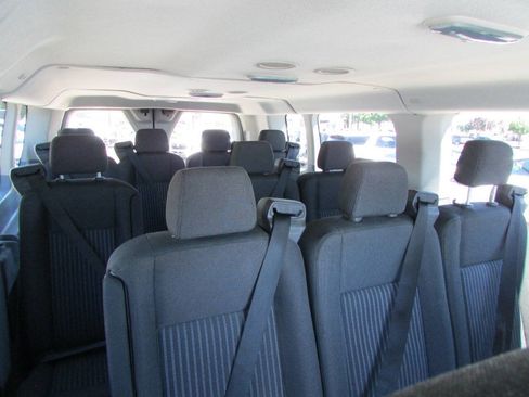 Used 2017 Ford Transit 350 XLT RWD image 28