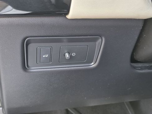 Used 2020 Land Rover Range Rover Sport HSE Dynamic image 20