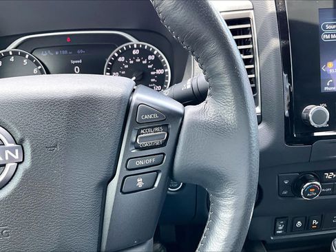 Used 2024 Nissan Frontier SV w/ SV Convenience Package RWD image 25