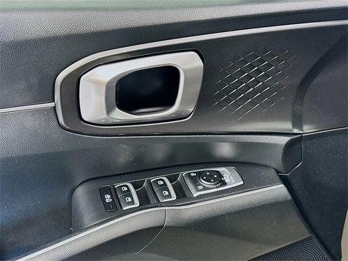 Used 2021 Kia Sorento S w/ Panoramic Sunroof Package image 17