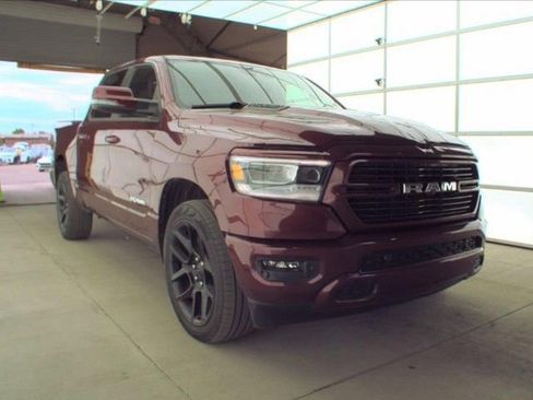 Used 2023 RAM 1500 Laramie AWD/4WD image 3