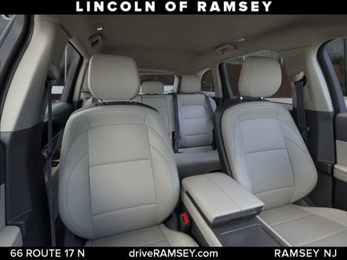 New 2026 Lincoln Nautilus Premier AWD/4WD image 11