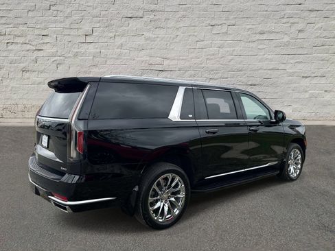 Used 2023 Cadillac Escalade ESV Premium Luxury AWD/4WD image 6