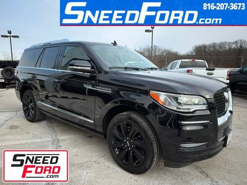 Used 2024 Lincoln Navigator Reserve w/ Monochromatic Package AWD/4WD image 1