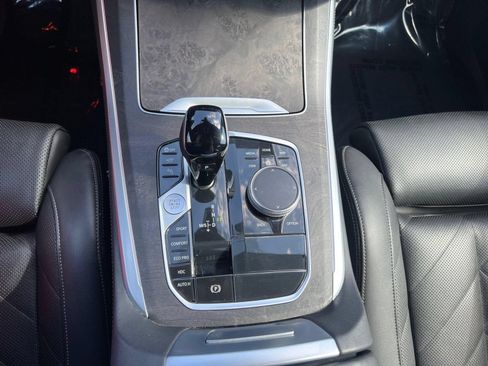 Used 2023 BMW X5 xDrive40i w/ Premium Package AWD/4WD image 22