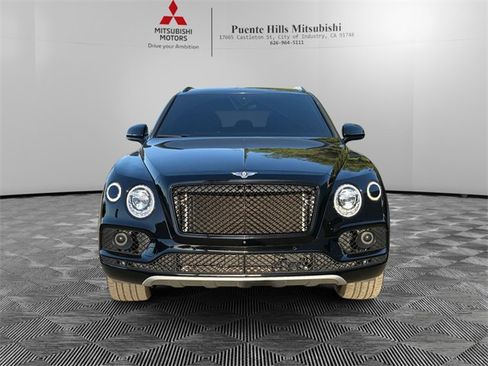 Used 2020 Bentley Bentayga image 2