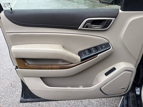 Used 2019 GMC Yukon XL Denali AWD/4WD image 14