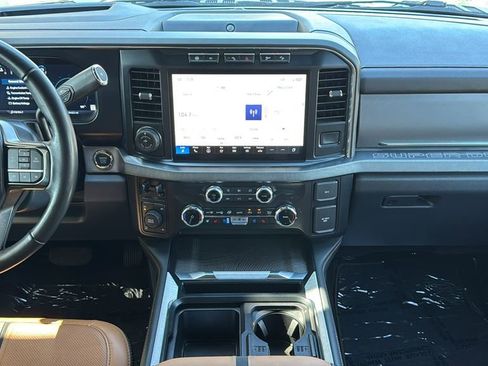 Certified 2024 Ford F250 Platinum w/ FX4 Off-Road Package AWD/4WD image 11